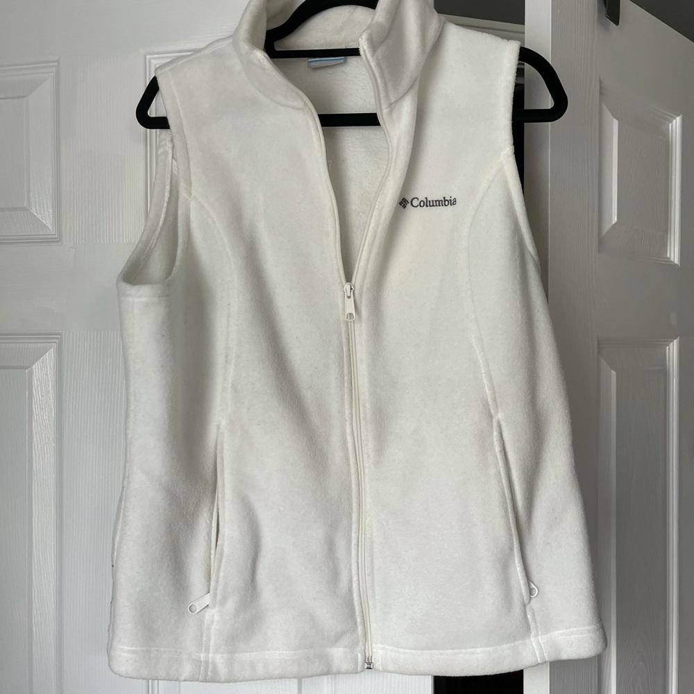 Columbia White vest